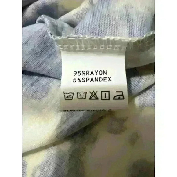 Plus Tie Dye Pleated 3 Button Casual Flowy Pullover Blouse Top NWT Size XXL - Picture 6 of 7